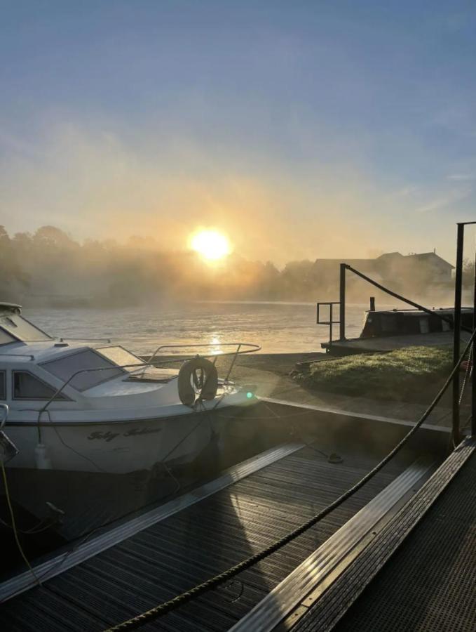 Water Cabin With Water Sports Equipment And Bikes, Bath Bristol Eksteriør billede